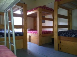 Kicking Horse Backpacker Hostel