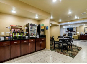 Cobblestone Inn & Suites - Cambridge