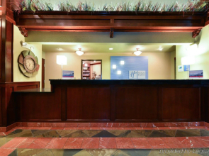 Holiday Inn Express Portland SE- Clackamas Area by IHG