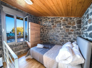 TerraZeus - Stone House Beachfront 1