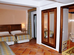 Hospedería – Appartments Doña Lola Zahara