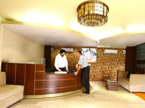 Hotel S&B East Inn
