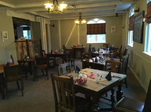 The Red Lion at Longwick Hotel Princes Risborough