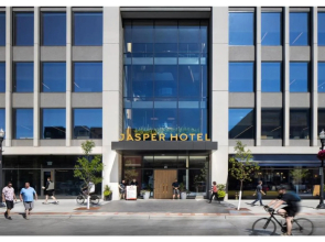 Jasper Hotel