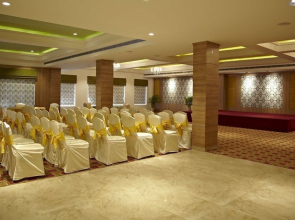 Hotel Bidar Gateway