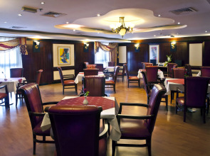 Landmark Plaza Hotel