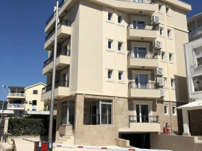 Almare apartments  Budva