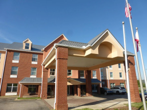 Red Roof Inn PLUS+ & Suites Birmingham - Bessemer