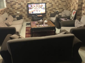 Yasmeen Apartment