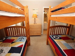 Taste Of Carolina - 7 Br home by RedAwning