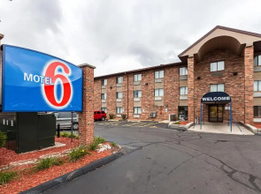 Days Inn Glendale/Milwaukee N. Area