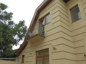 Pannonia Apartments