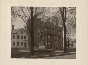 Garrison Inn Boutique Hotel