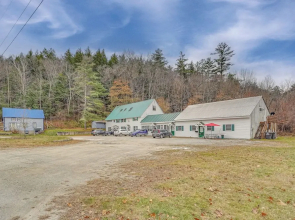 Spacious Ludlow Hideaway < 1 Mi to Okemo Mountain!