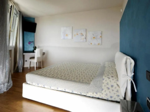 Villa Luna Stunning Modern Villa Shared Infinity Pool, Big garden, Fantastic lake view,AC,