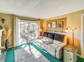 Lakefront Cabin Retreat w/ Dock in Robbinsville!