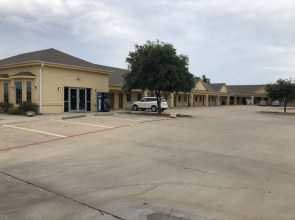 Whitesboro Inn & Suites