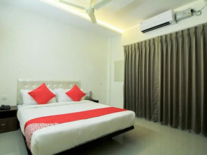 Varcity Bay By OYO Rooms