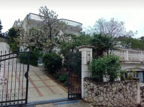 Huge terrace with sea view of the bay