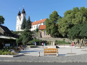 Napkelte Apartman