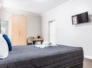 Lakes and Ocean Hotel Forster