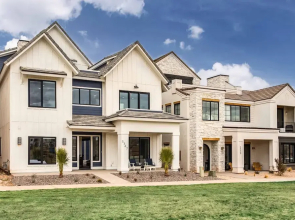 My Blue Heaven 6 Bedroom Home