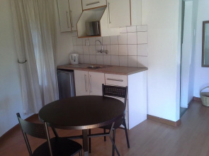 Bird Haven B & B Leribe