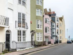 Beautiful 5-story Townhouse With Sea View