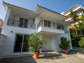Luxury 3-bedroom House in Central Glyfada