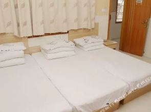 Hubei Road Guest House