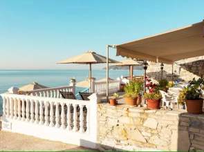 Potokaki Beachfront Hotel