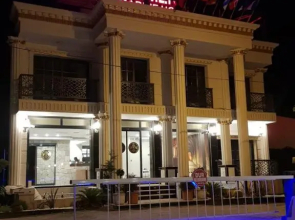 The Klazomenai Marine Hotel