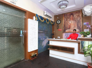 Hotel GST Grand Plaza