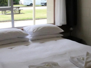 A1 Ward Motel