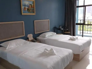 @81Hotel