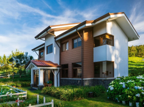 Altura Hotel