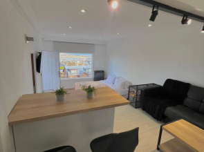 Balcón Austral beautiful apartment with incredible views of the mountains and the city