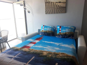 Modern Studio with Beautiful Sea View - 9th Floor