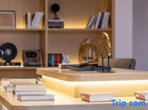 Xinyuan People's Government Rezen Mingyu Hotel