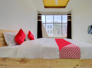 OYO 70282 Soham Service Apartment