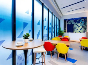 Holiday Inn Express Macau City Centre by IHG