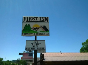 RiverWalk Inn