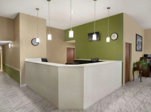 Super 8 by Wyndham S Jordan/Sandy/Slc Area