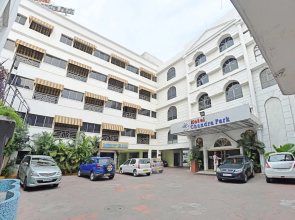 Hotel Chandra Park