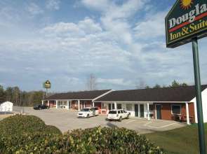 Douglas Inn & Suites