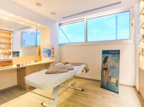 Vassos Nissi Plage Hotel & Spa