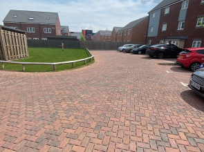 1br-sleeps3-parking-nearcitycentre-shoppingcentre