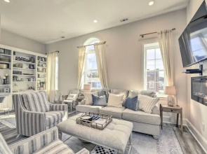 The Beaufort Flat Near Downtown & Waterfront!