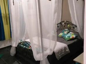 House With one Bedroom in L Etang-sale , With Enclosed Garden