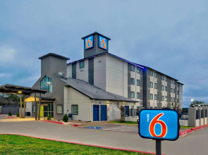 Motel 6 Marble Falls, TX